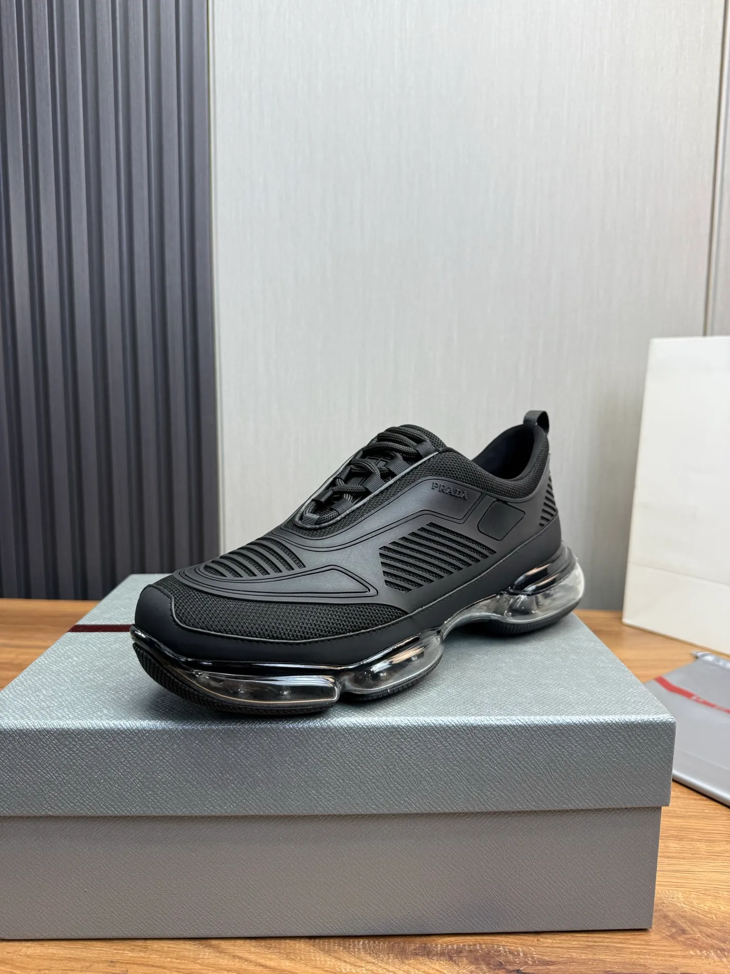 Men's shoes 💰640💰 [PRADA] Men's shoes are popular in the counter, high-quality shipments ✔️Official website synchronization, original fly-woven epoxy fabric + cowhide lining, 1⃣️ to 1⃣️ replica, original air-cushion original bottom, 38-45 (one size larger)